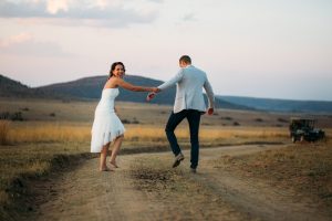 De beste manier om te trouwen: op blote voeten!